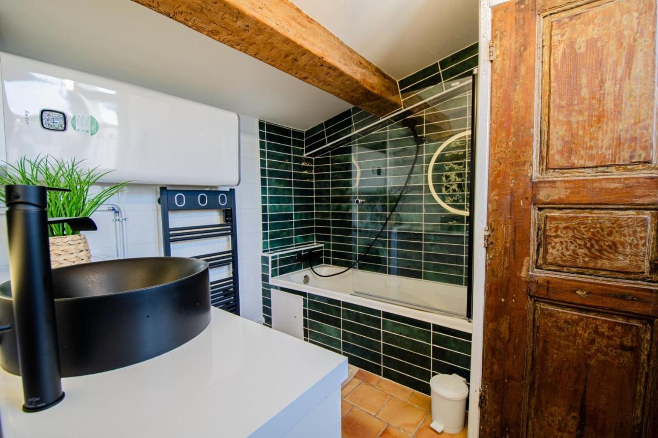 Apartment T2 Au Coeur D'ajaccio - Parking & Ac *